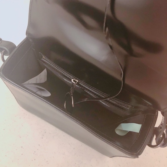 Off-white clip flap bag - Picture 2 of 3